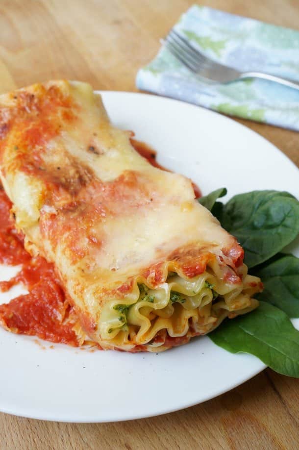 For everyone who is not ready (or don't have the time) to tackle a full lasagna, this is the perfect recipe. | YMCFood | YummyMummyClub.ca
