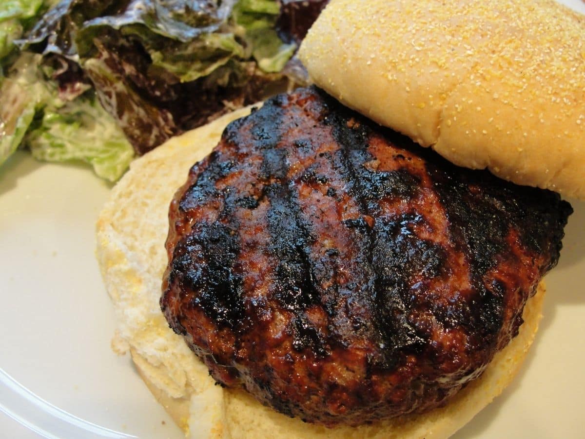 perfect beef burger grilled on bun