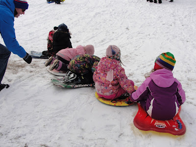 kids sledding