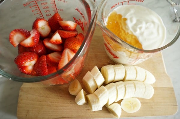 strawberry banana smoothie ingredients