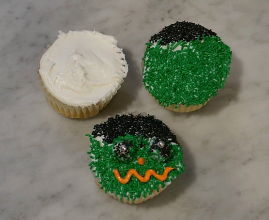 monster cupcakes making