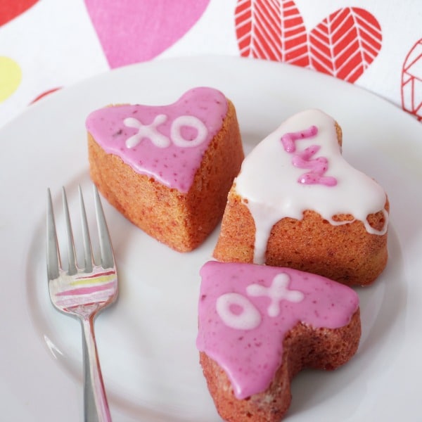 valentine mini cake