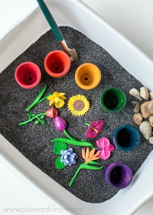 garden sensory bin