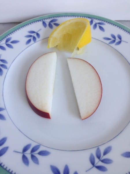 lemon apple slices