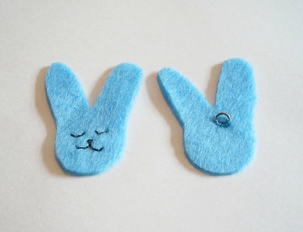 easter bunny necklace face