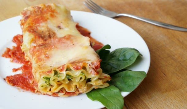three cheese lasagna roll
