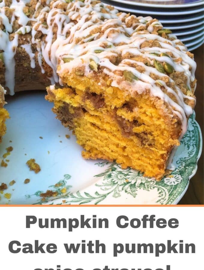 pumpkin coffee cake with pumpkin spice streusel