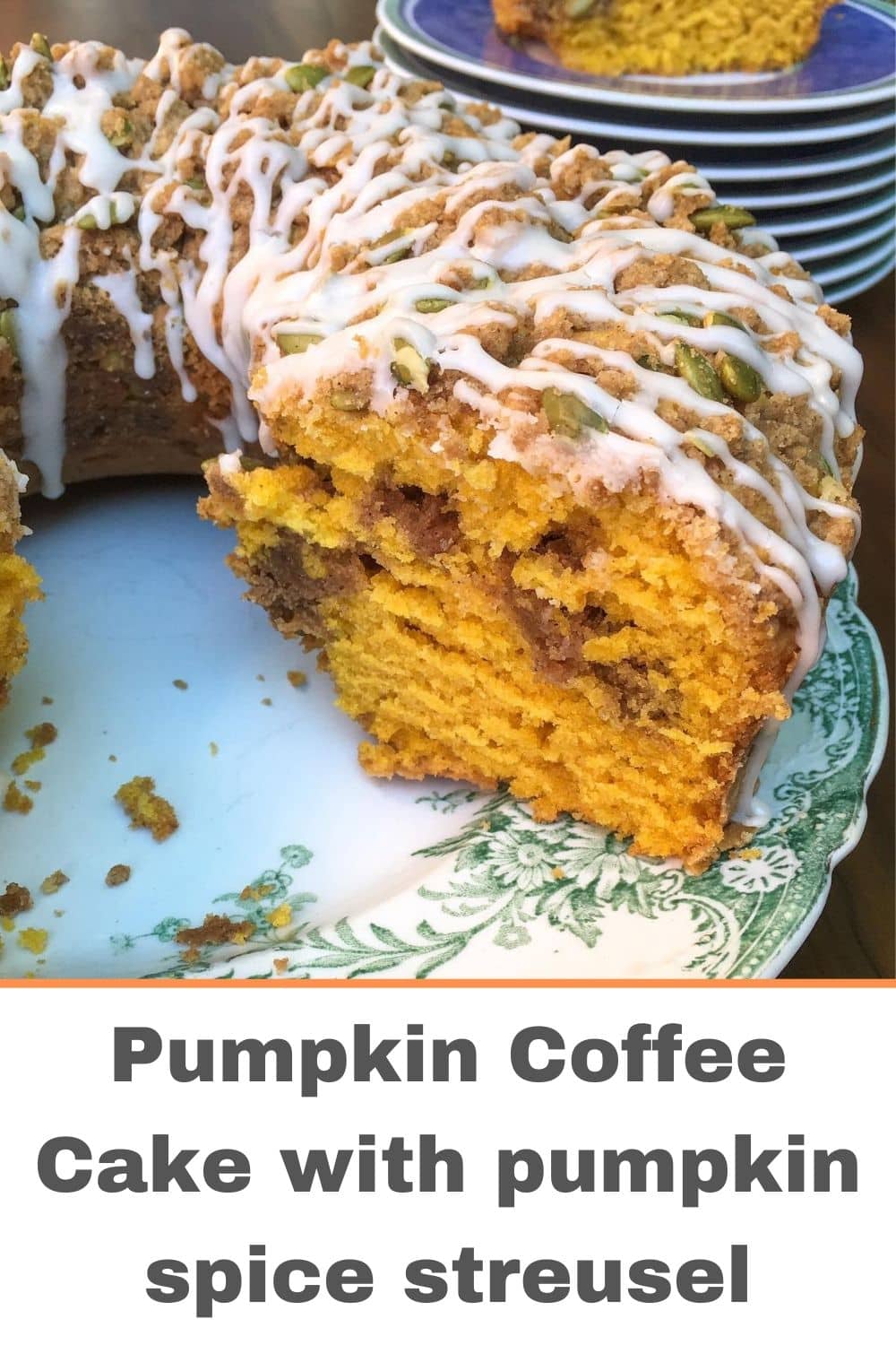 pumpkin coffee cake with pumpkin spice streusel