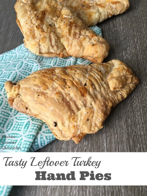 Tasty Leftover Turkey Hand Pies with Apple - Find a deliciously new use for all those fall apples. Simple turkey hand pies are packed with apples, cheddar and more fall flavours. A quick dish to make that the entire family will love. | Leftover Turkey Recipe | Apple Recipe | Hand Pie Recipe | Family Friendly Recipe |