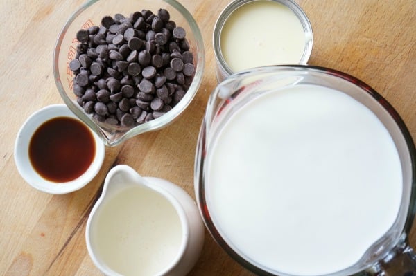 slow cooker hot chocolate