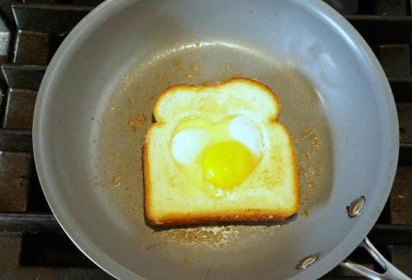 egg in bread in frying pan