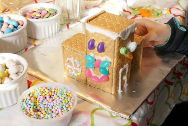 Easter Bunny House building