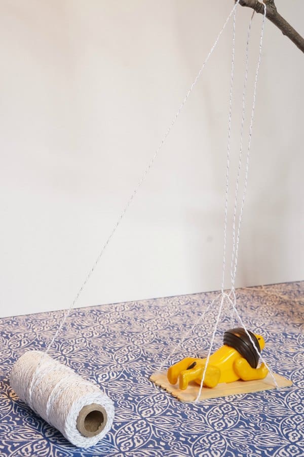 lion on pulley
