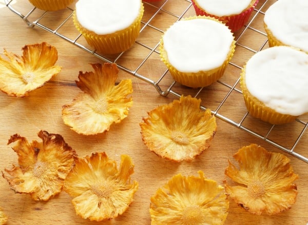 dried pineapple flowers with cupcakes