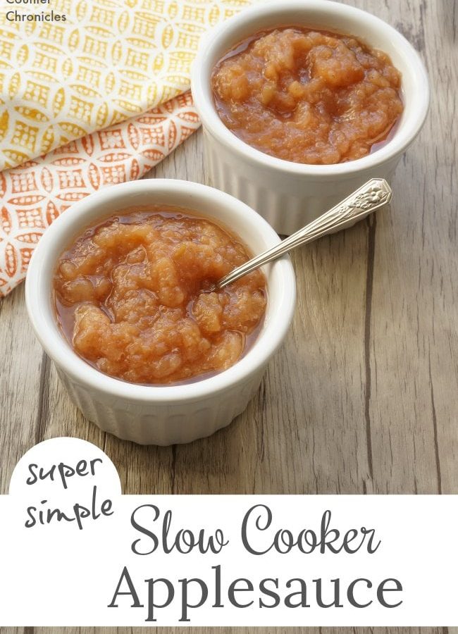 Slow Cooker Applesauce - So super simple to make and makes a deliciously versatile dish. Serve it with pork, with ice cream or eat it straight outta the bowl. | Apple Recipe | Family Friendly Recipe | Crock Pot Recipe | Dessert Recipe |