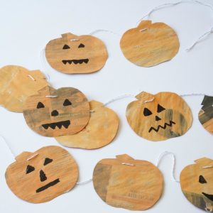 newspaper pumpkin garland