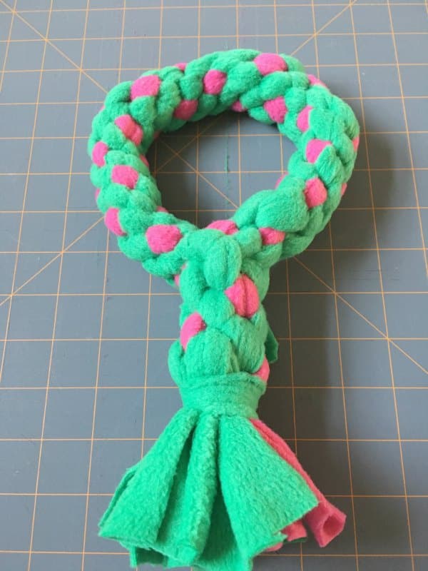 dog wreath pull toy final