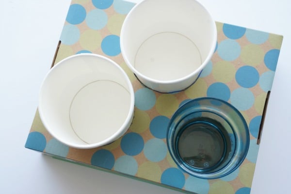 movie tray with empty containers