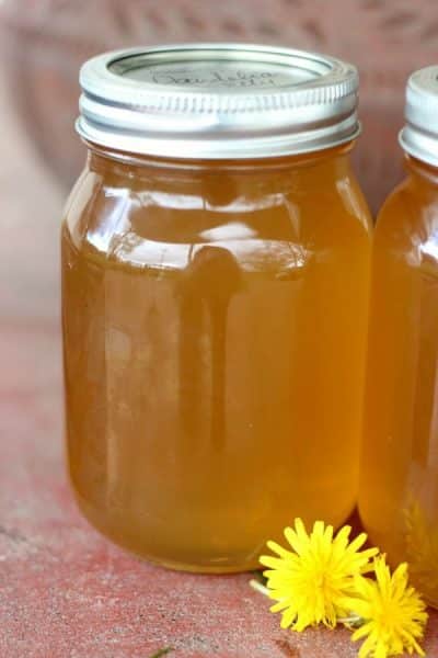 jar of dandelion jelly how to make