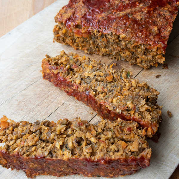 vegetarian lentil meatloaf on cutting board