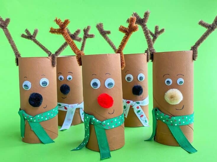 row of reindeer toilet paper roll craft social image