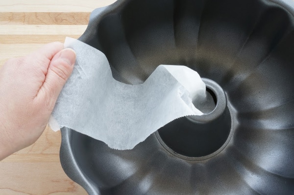 strip of parchment paper in bundt pan