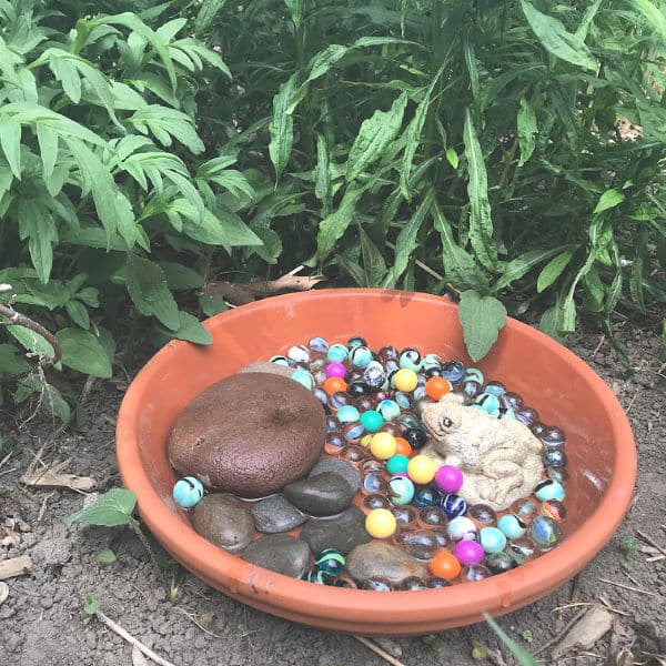 How to Make an Easy Bee Bath with Marbles