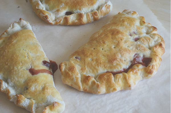 baked dessert calzone strawberry and nutella