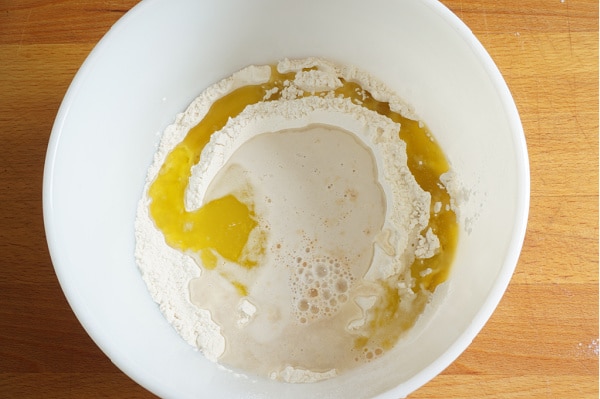sweet calzone recipe ingredients in bowl