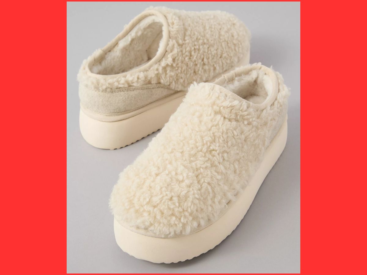 pair of aerie sherpa slippers