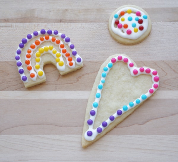 decorated cookies that used easy homemade cookie cutters