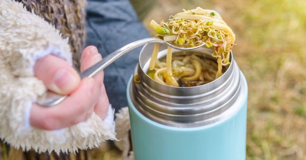 How to Use a Thermos & Keep Food Hot