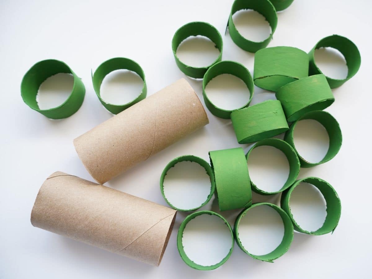 toilet paper rolls cut into strips and painted green for wreath