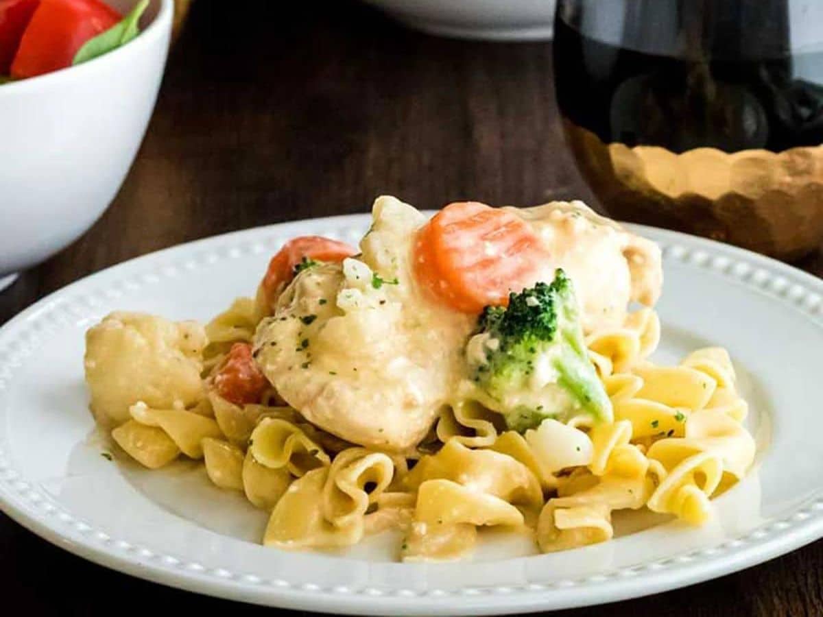 crockpot chicken with pasta