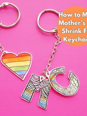 2 diy keychains with the initials of children - made for Mother's Day gift from kids