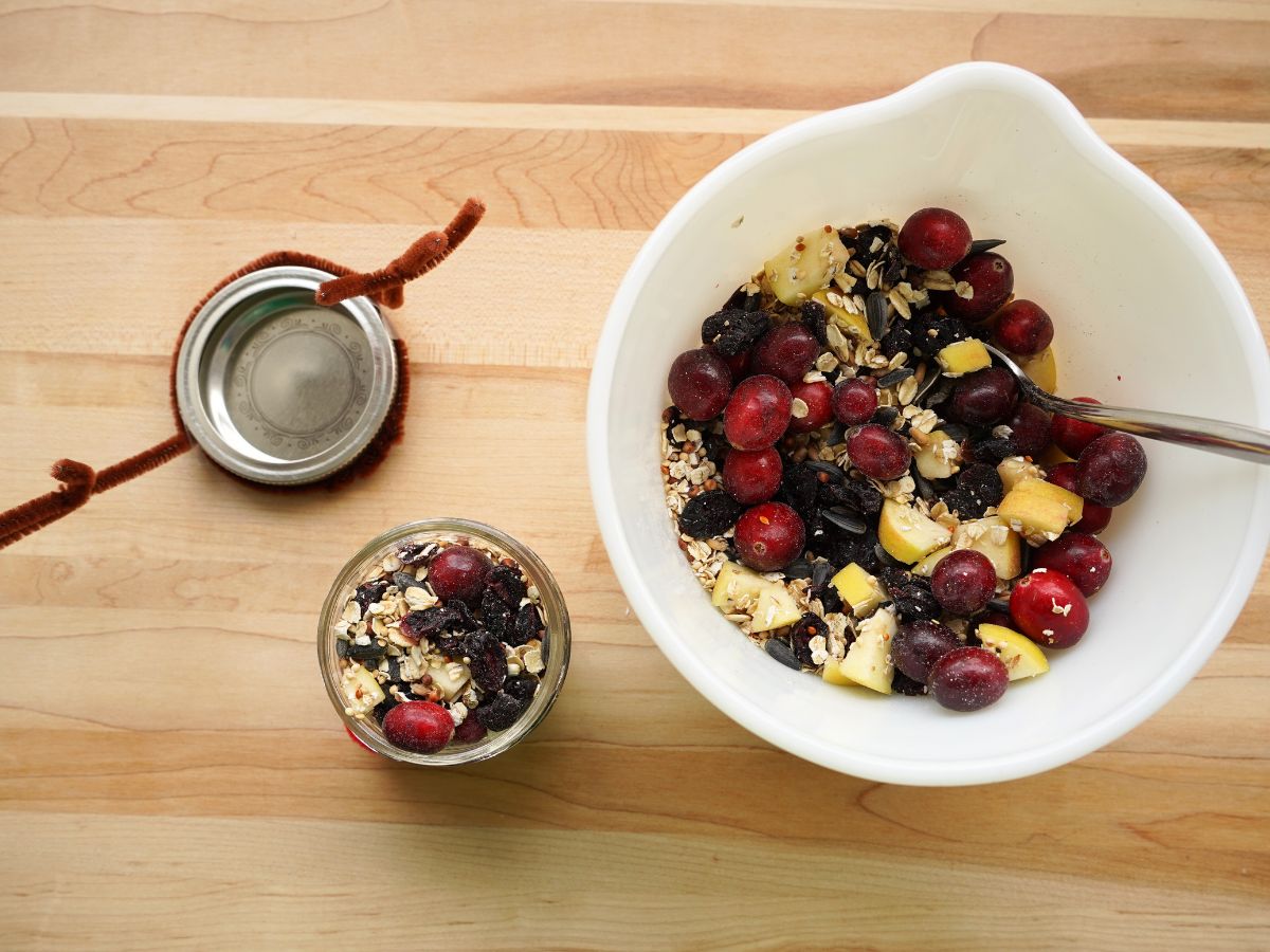 bowl of reindeer food and small jar of reindeer food safe for birds and wildlife