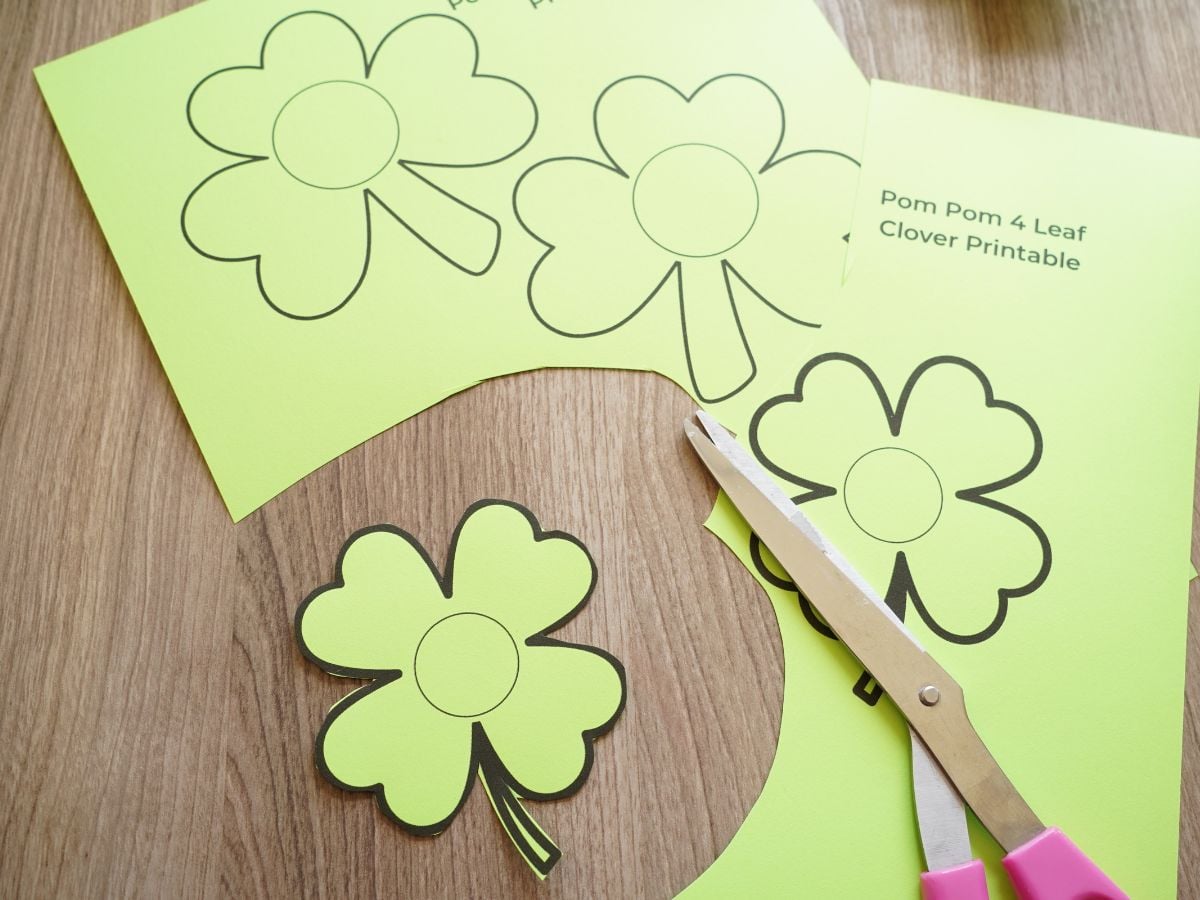 printable shamrock and 4 leaf clover templates for pom pom garland cut out with scissors
