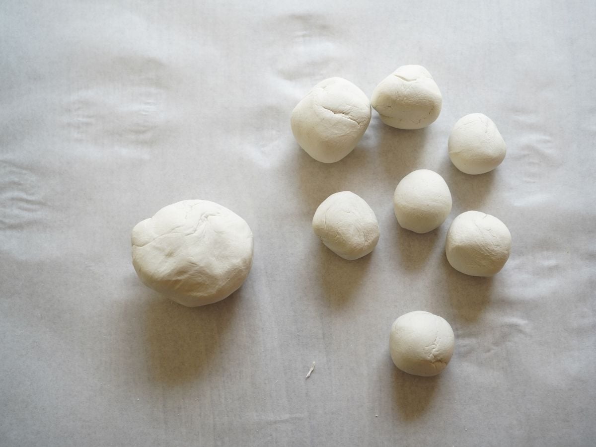 balls of air dry clay for sunflower